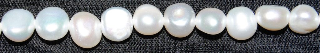 Perla plana 3-4 mm.