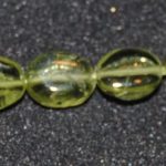 Peridoto oval 6*5 mm.