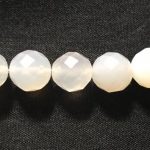 Ágata Blanca bolafacetada 10 mm