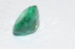 Esmeralda Oval Facetado 6*4 mm ( Alta Calidad) - Imagen 2