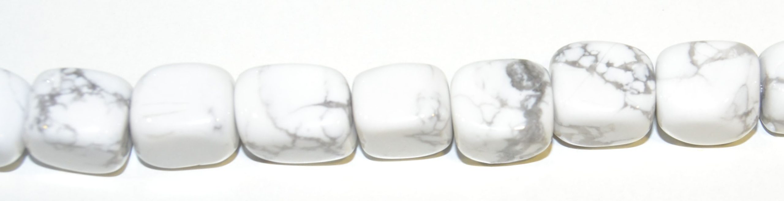 ps-2166-2166 Howlite nugget 12*10 mm - Imagen 1