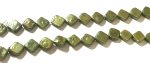 Perla Rombo verde 10 mm - Imagen 2